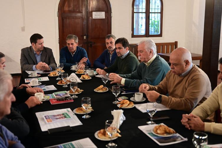 Jatón encabezó una nueva reunión con la Mesa de Entidades Productivas