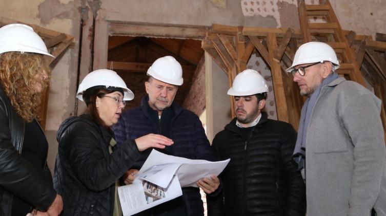 Perotti recorrió las obras del Centro de Justicia Penal 