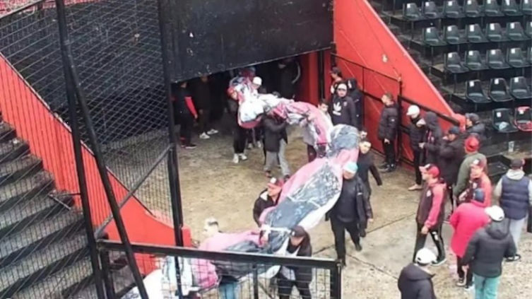 Un video compromete al presidente de Newell ´s por ayudar a “Los Monos” con la bandera