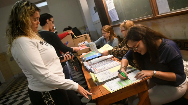 Paso 2023 en Santa Fe: hasta el mediodía votó el 23% del padrón