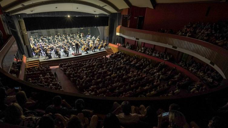La Sinfónica santafesina brindará un concierto con participación de Jóvenes Artistas Argentinos