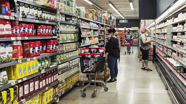 Inflación: el Gobierno prevé que la suba de precios ronde el 6,5% este mes y el 114% el último año