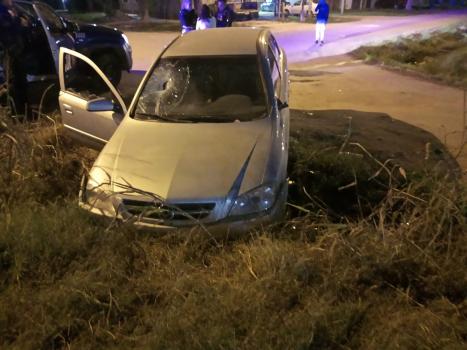 Un sujeto fue detenido tras perseguir a su expareja y balear su auto