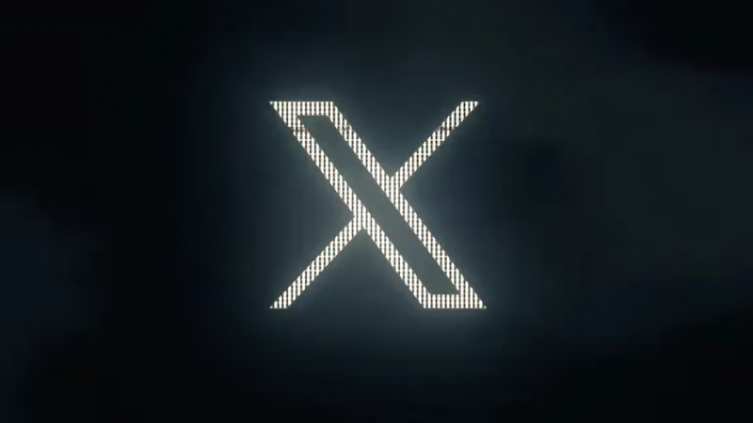 Adiós al pajarito de Twitter: Elon Musk cambió el logo por una X