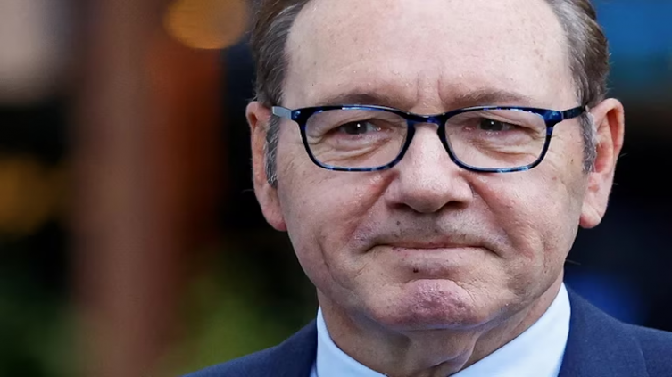 Kevin Spacey fue absuelto de los nueve cargos por delitos sexuales