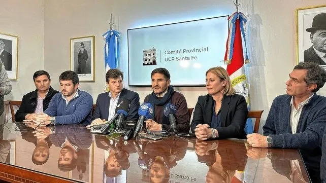 Pullaro le pidió a Perotti 