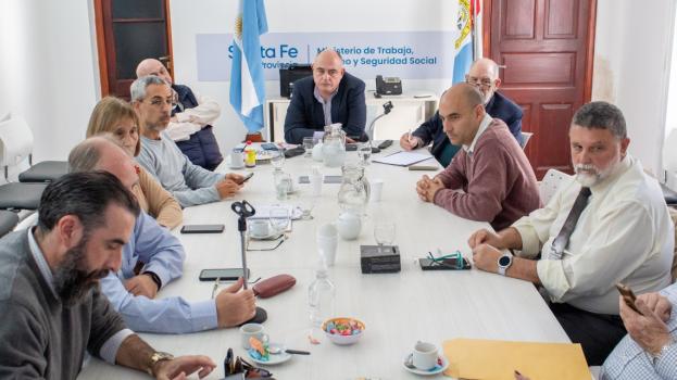 La provincia concretó la reunión con Amra y Siprus