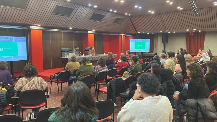 Santa Fe Capital debate las políticas públicas para mujeres emprendedoras en clave regional