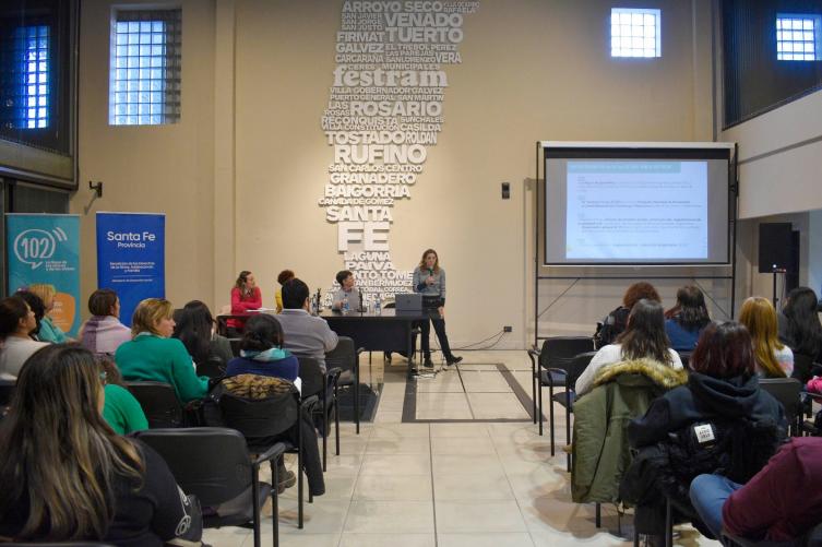 La provincia realizó una jornada de capacitación sobre Grooming, Ciudadanía Digital y Línea 102