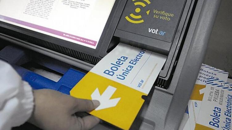 Fallas del voto electrónico en CABA: Sugieren volver al sistema tradicional en octubre