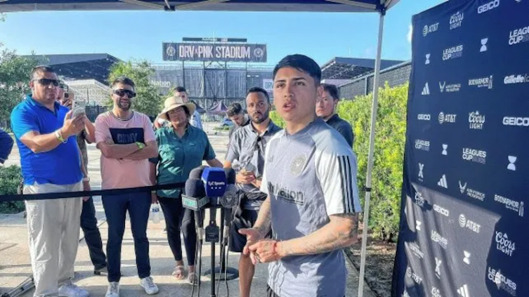 Colón cobró el primer pago por la venta de Facundo Farías