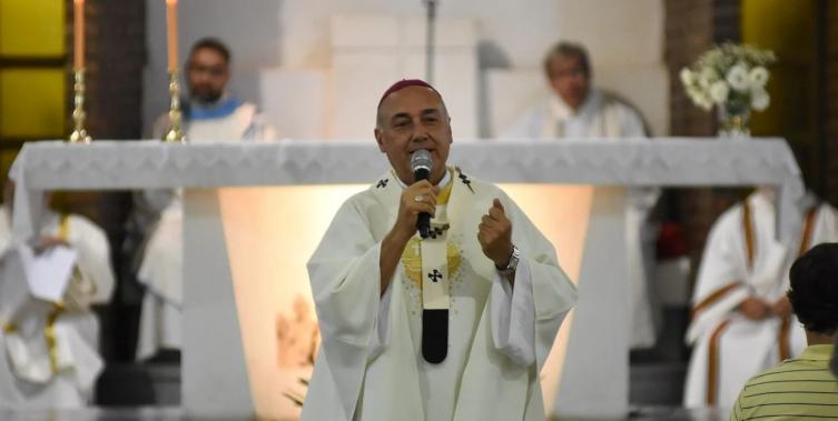 La Iglesia santafesina convocará a los candidatos a firmar un 