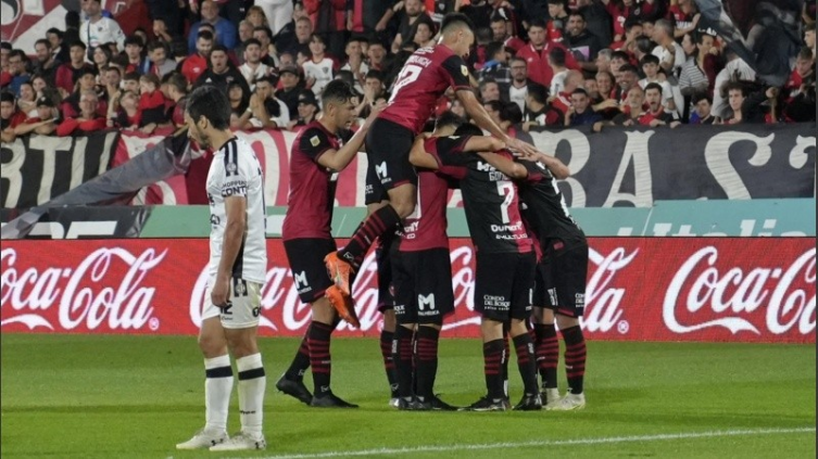 Newell ´s venció a Central Córdoba en el cierre de la primera fecha de la Copa de la Liga