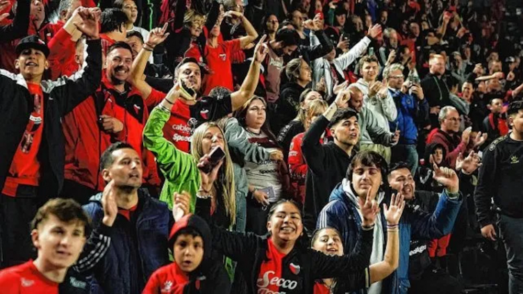 Colón cambió los precios de palcos y plateas