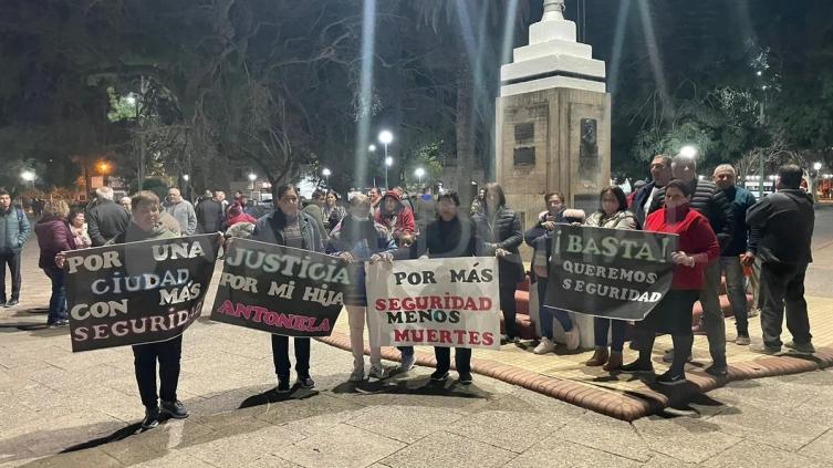 Laguna Paiva: vecinos autoconvocados marcharon para exigir más seguridad