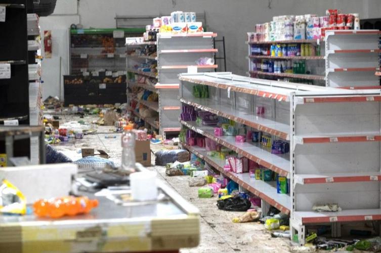 Otorgan hasta $7 millones a cada comerciante afectado por los saqueos