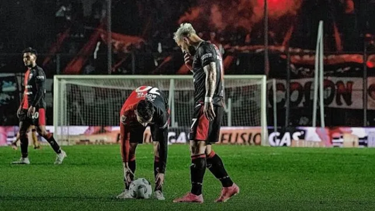 Para Batallini Colón mereció más ante Huracán
