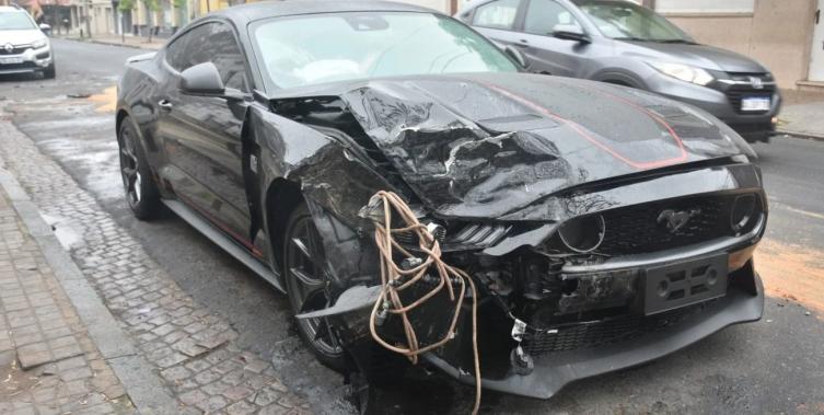 Un automóvil de 100 mil dólares protagonizó un choque múltiple 