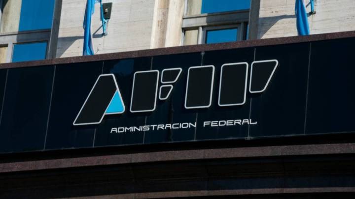 El Gobierno prorrogó los vencimientos de las categorías más bajas del monotributo hasta febrero de 2024
