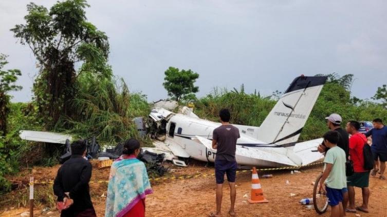 Se estrelló una avioneta en la selva amazónica: murieron las 14 personas a bordo