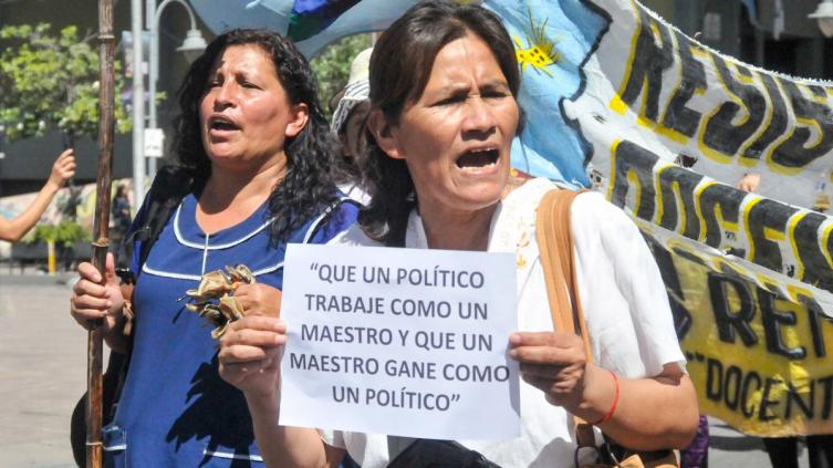 Docentes de Jujuy paran 48 horas en reclamo por 