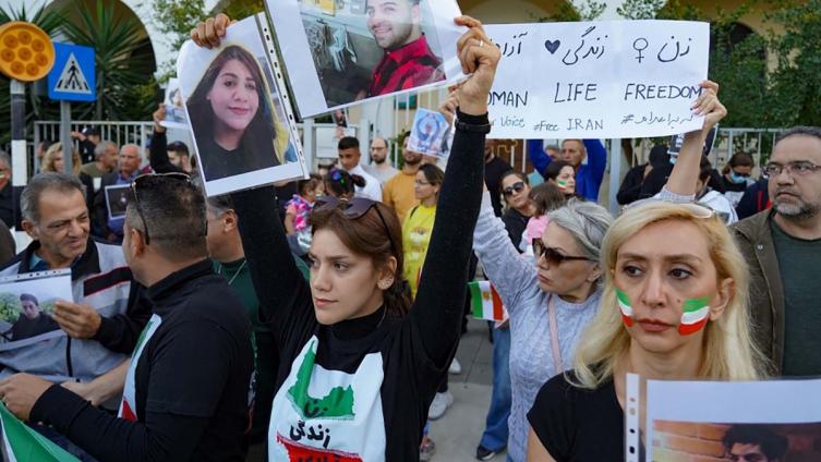 Más de 260 detenidos durante las protestas por el aniversario de la muerte de Mahsa Amini