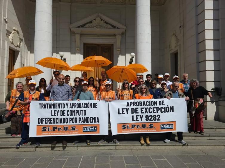 Confirman que este jueves se tratará en el Senado el pase a planta permanente de 700 profesionales de la salud