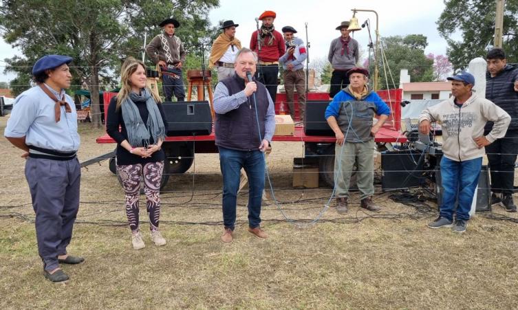 Con una gran convocatoria se realizó en Ambrosetti el Festival de Jineteada, clasificatoria a Cayastá