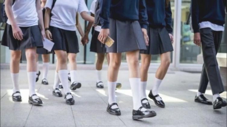 La Defensoría del Pueblo de Santa Fe reclamó al Ministerio de Educación que fiscalice excesos en las cuotas de colegios