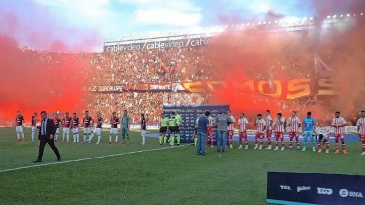 Las camisetas que vestirán Colón y Unión en el clásico