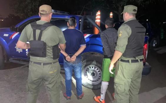 En Villa Ocampo detuvieron a un arquero mientras se desarrollaba un partido de fútbol