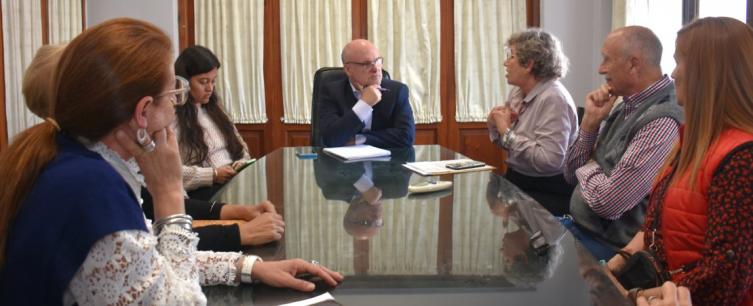 Vecinos de barrio Centenario expusieron sus quejas al Defensor del Pueblo  por partidos de Colón  