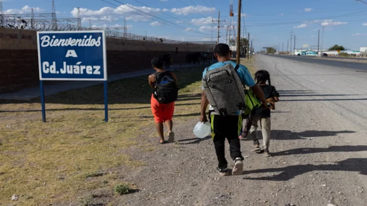México: tras volcar un autobús al menos 18 migrantes muertos
