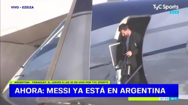 Lionel Messi llegó al país para sumarse a la Selección Argentina