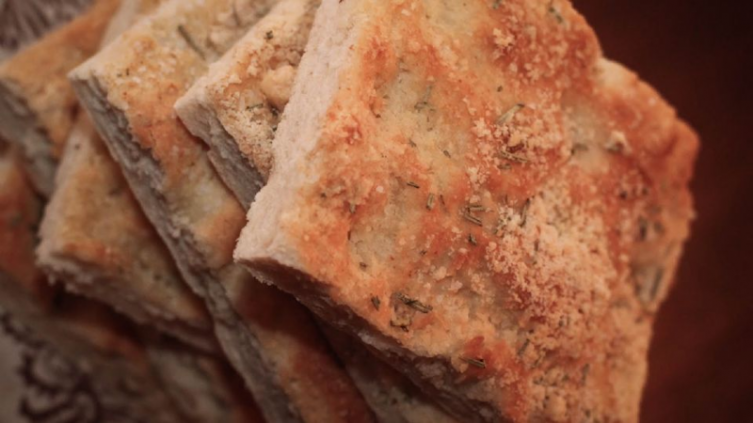 Pan de pizza para acompañar las comidas