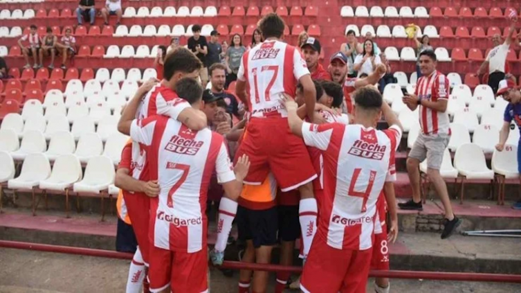 Copa Santa Fe: en un partido accidentado, Unión venció a Colón y jugará la final