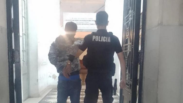 Encontraron en la Terminal de Ómnibus a un 