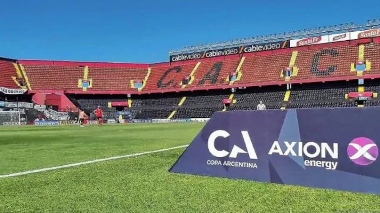 Colón-Atlético Tucumán juegan finalmente el domingo a las 14