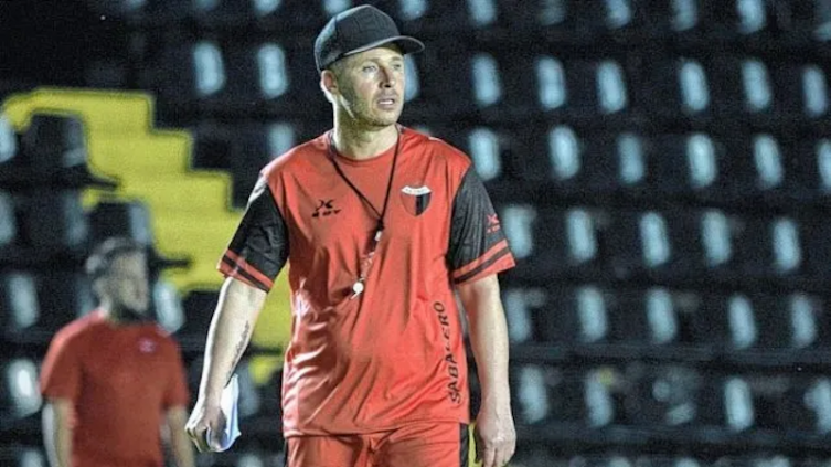 Damonte preserva la lista de los 11 de Colón ante Atlético Tucumán