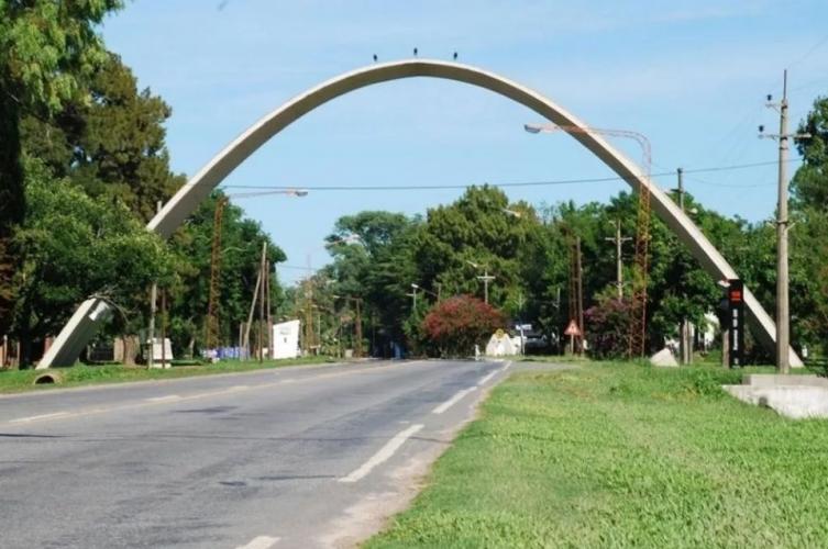 Tenía prohibido ir a Esperanza y lo atraparon robando una moto