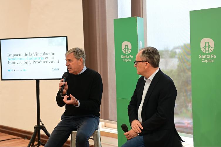 Jatón abrió un encuentro de vinculación entre empresas y académicos