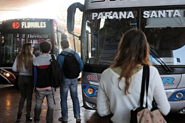 Aumentó el pasaje Santa Fe-Paraná: en boletería ya sale $500