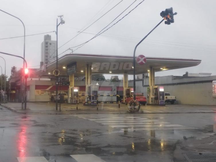 Asaltaron dos estaciones de servicio de Avenida Freyre