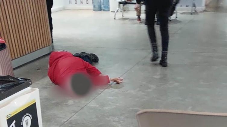 Un turista francés murió en una comisaría porteña a la que había ido a denunciar un robo