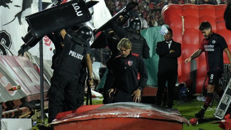 Heinze, dolido por los insultos