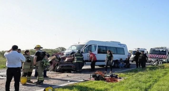Accidente fatal tras un triple choque en la Autopista Santa Fe - Rosario