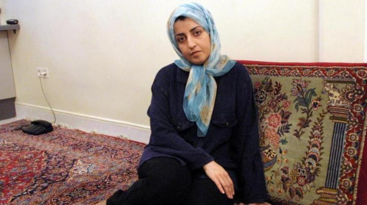 La premio Nobel de la Paz iraní Narges Mohammadi finalizó la huelga de hambre