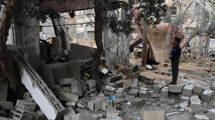 Evacuaron a más de 30 bebés prematuros de hospital de Gaza atacado por Israel