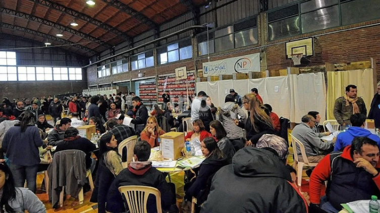 Las listas en las elecciones de Colón