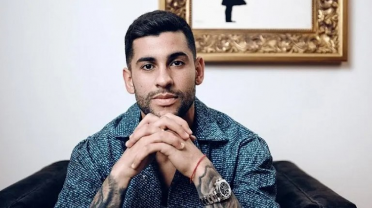 Cuti Romero debutó como modelo para una revista